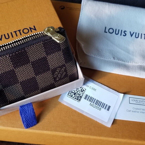 Louis vuitton key pouch - Picture 1 of 12